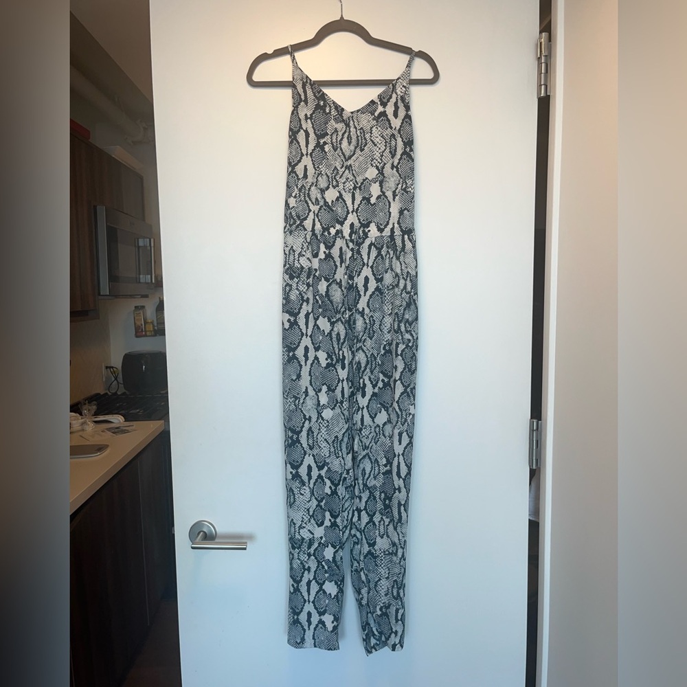 Blue snake print jumspuit/ size L / lightly worn